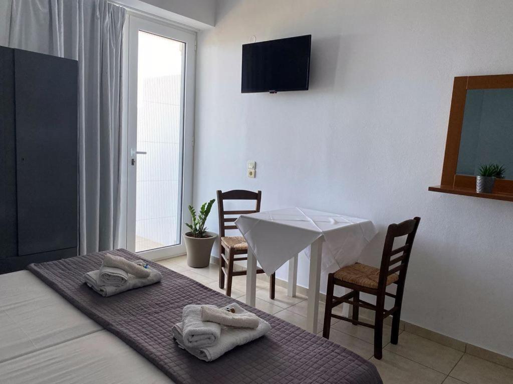 Edelweiss Aparthotel Tsoutsouros  Exterior photo