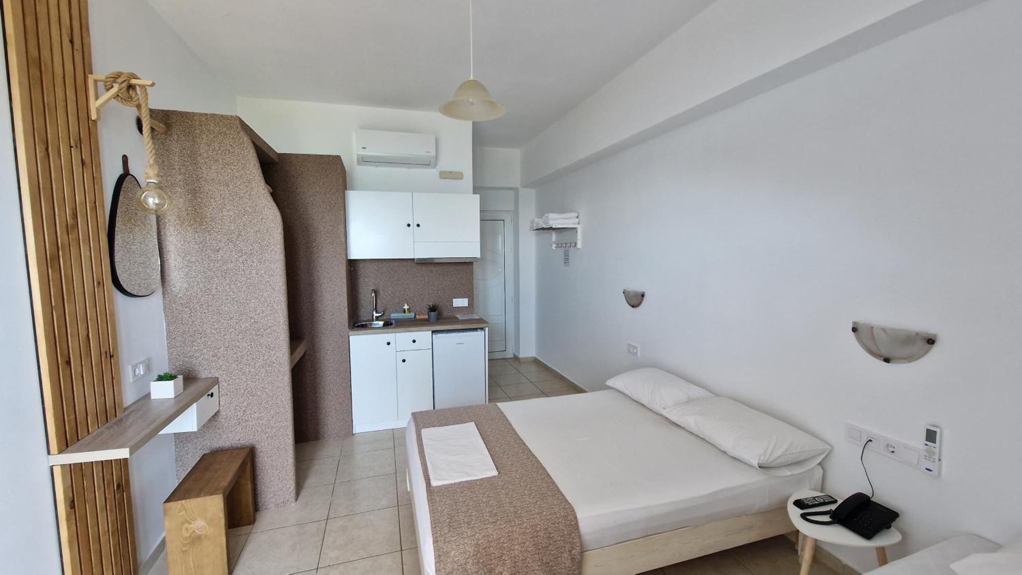 Edelweiss Aparthotel Tsoutsouros  Exterior photo
